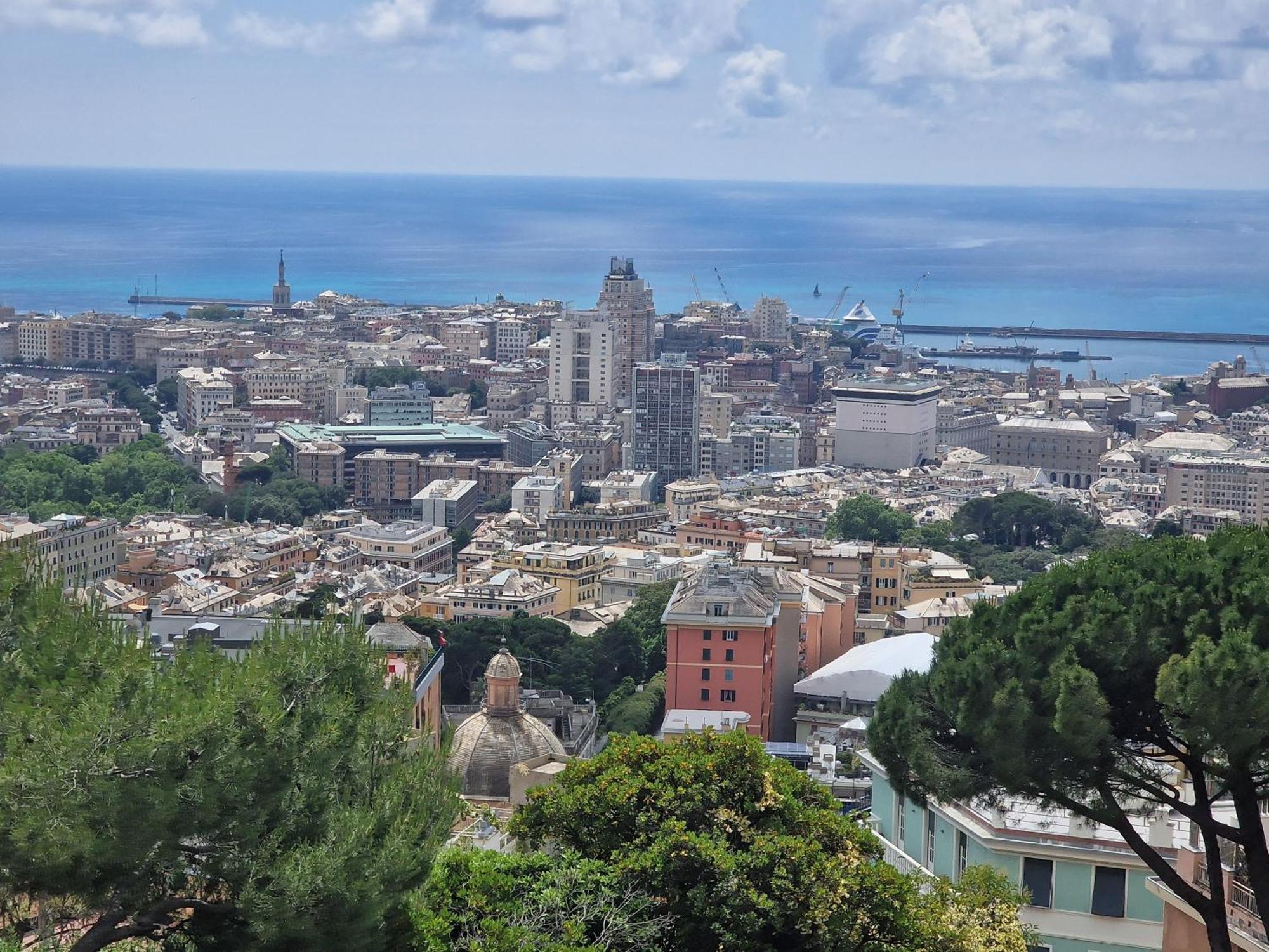 Apartment La Perla Bianca Genoa